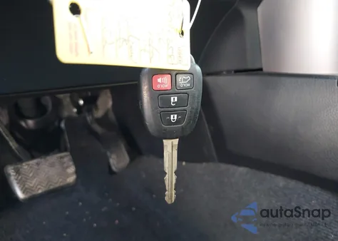 2016 Toyota Rav4 Xle из США, поврежденный, VIN JTMWFREVXGJ090652